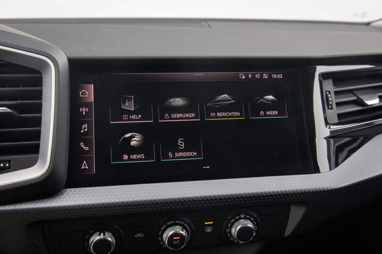 Vehicle Image 22