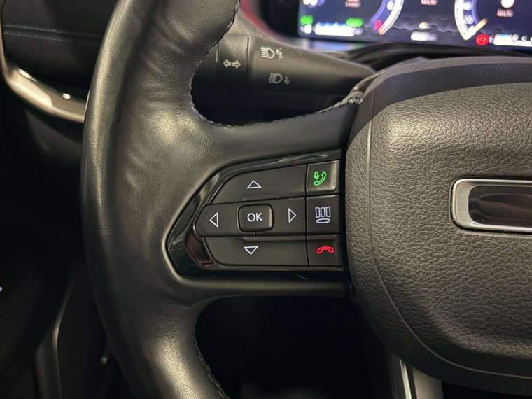 Vehicle Image 26