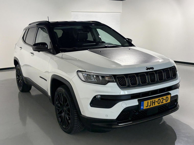 Vehicle Image 38