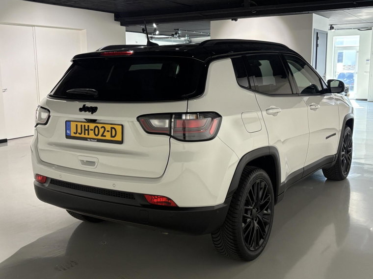 Vehicle Image 39