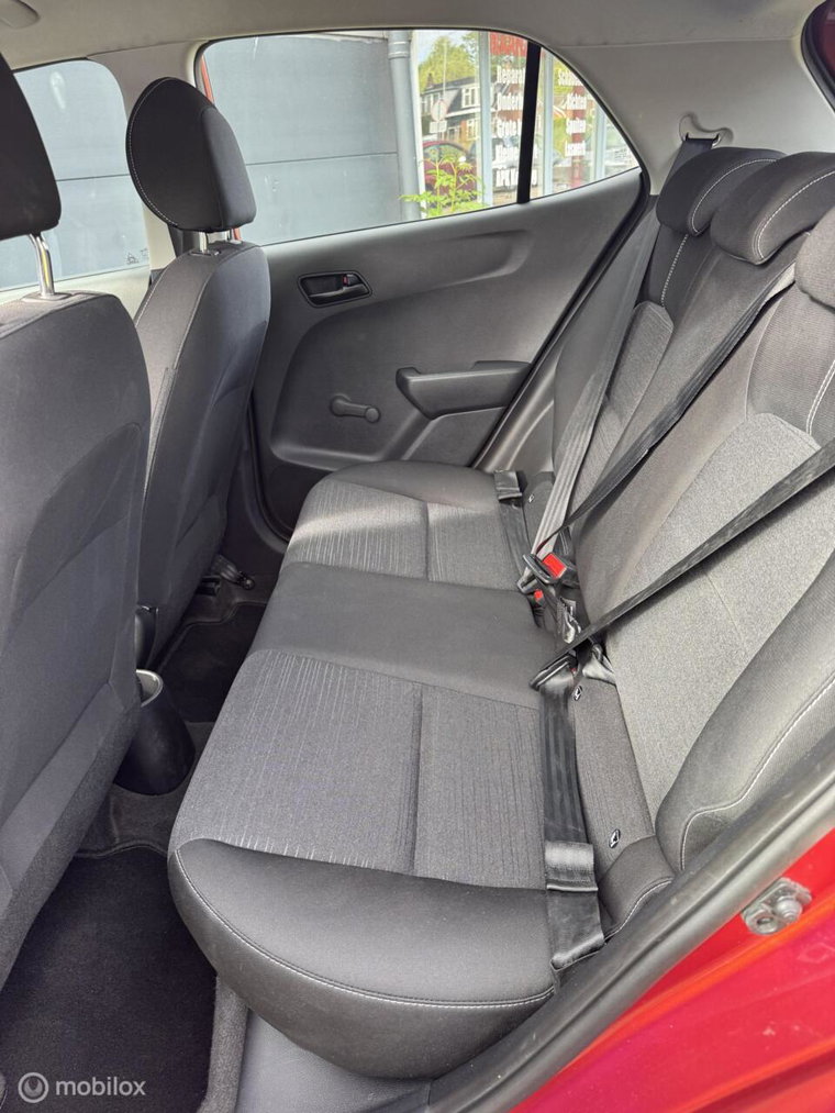 Vehicle Image 13