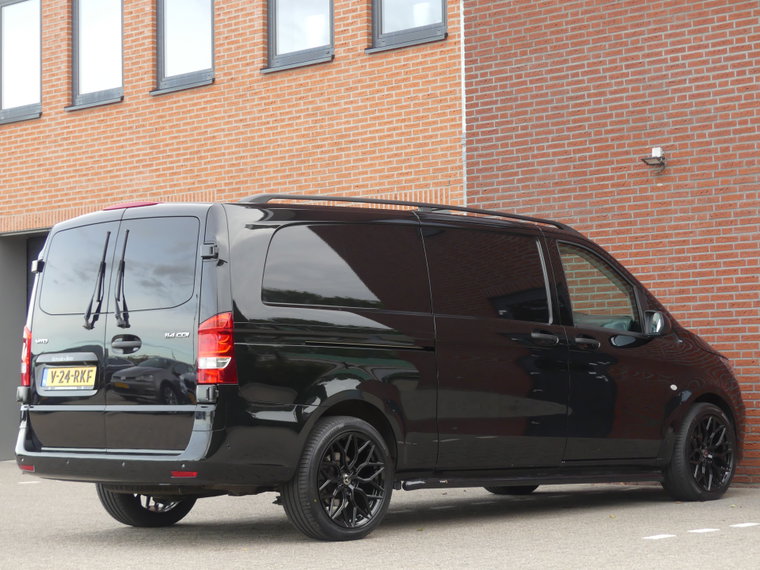 Vehicle Image 24