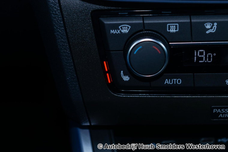 Vehicle Image 40