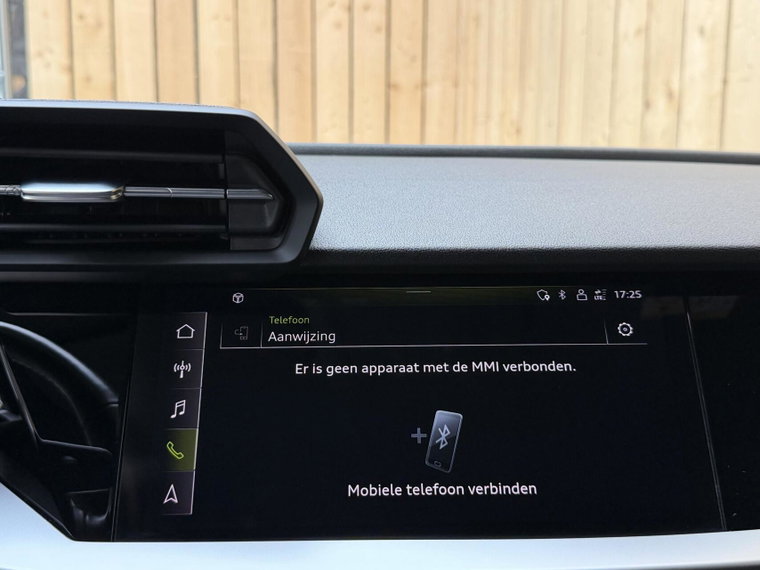 Vehicle Image 45