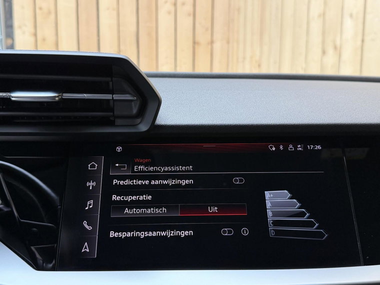 Vehicle Image 52
