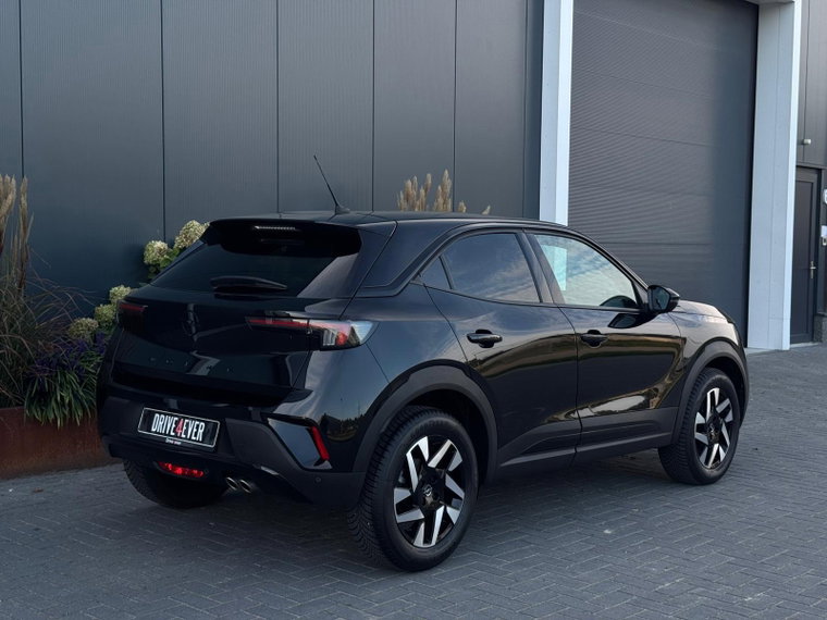 Vehicle Image 30