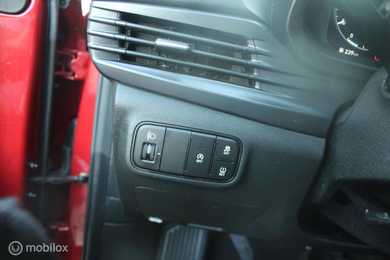 Vehicle Image 41