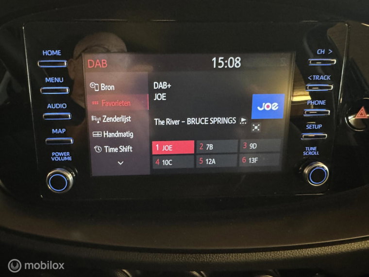 Vehicle Image 18