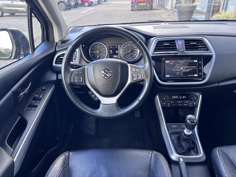 Vehicle Image 18