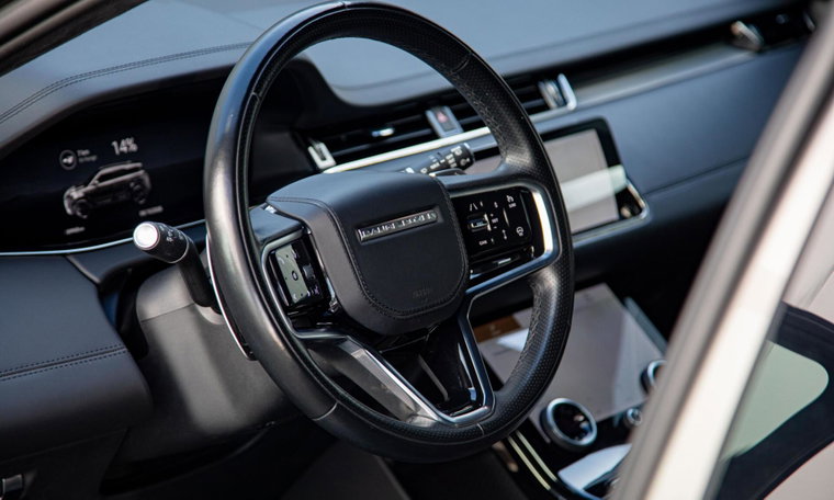 Vehicle Image 11