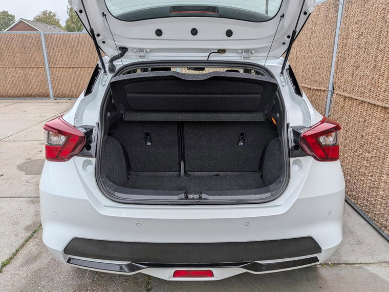 Vehicle Image 22