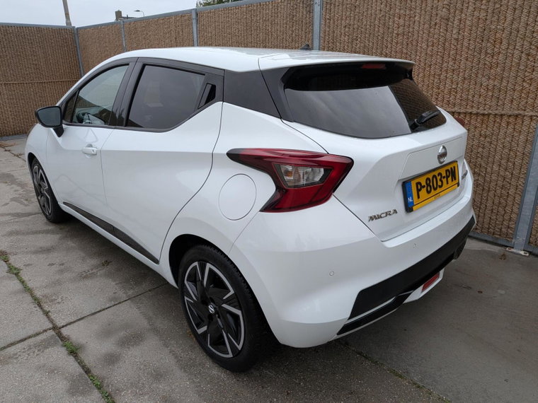 Vehicle Image 23