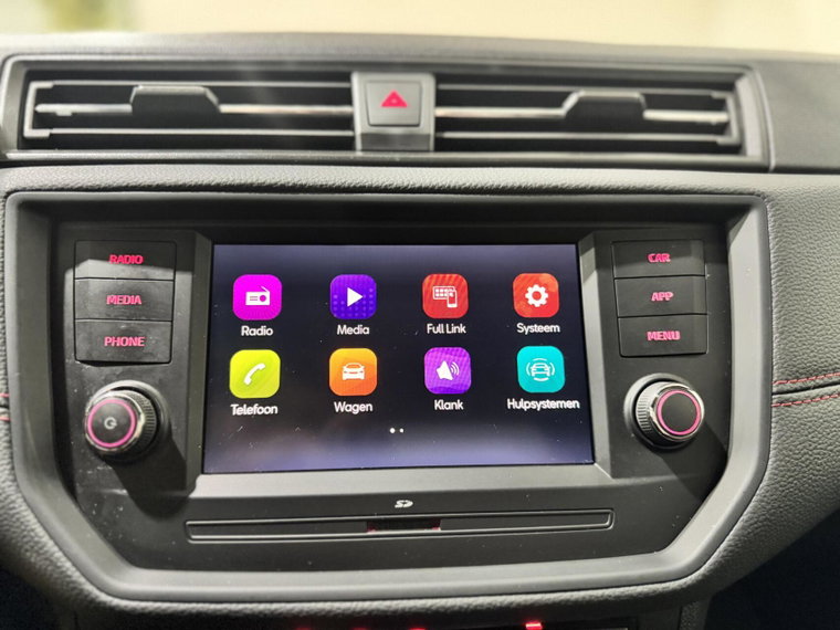 Vehicle Image 16