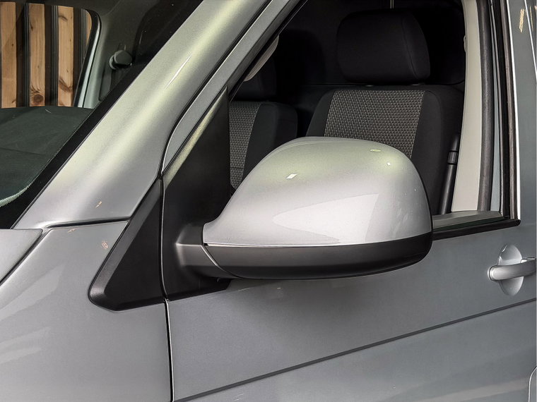 Vehicle Image 38