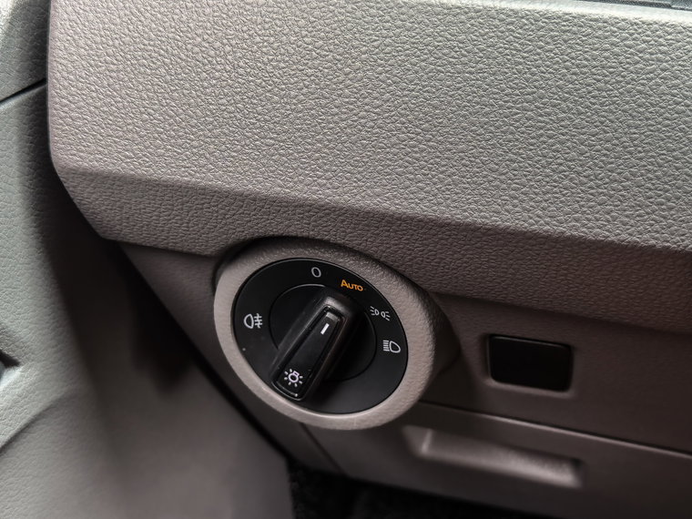 Vehicle Image 50