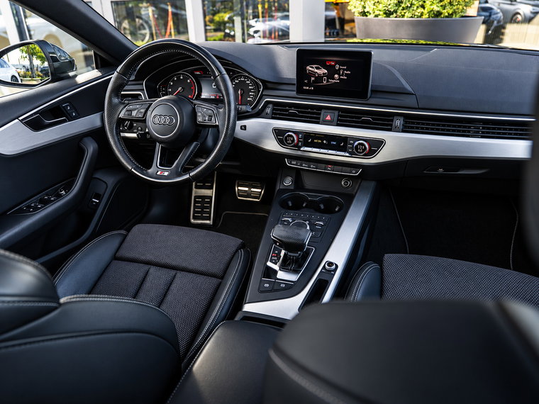 Vehicle Image 20