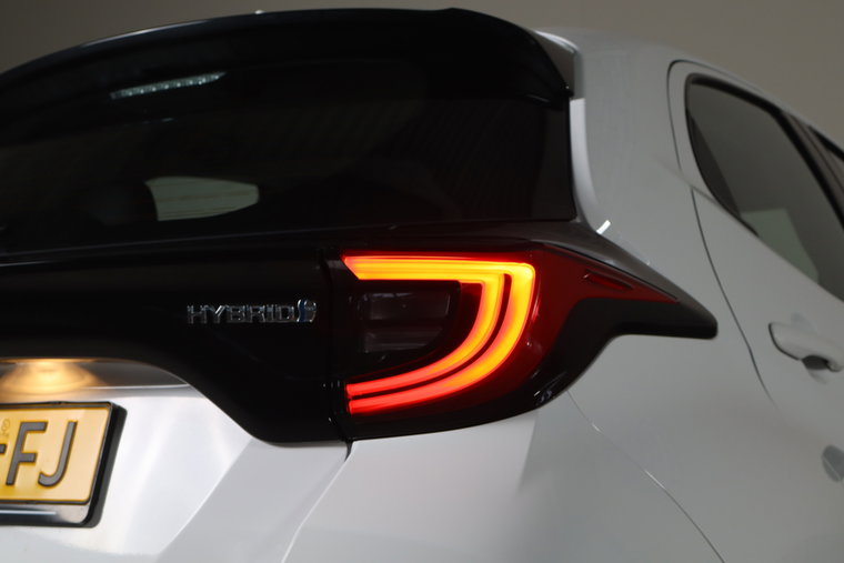 Vehicle Image 15