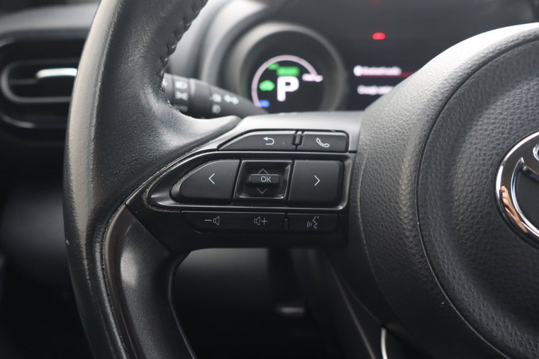 Vehicle Image 18