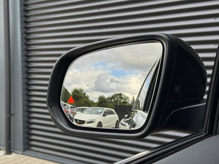 Vehicle Image 39