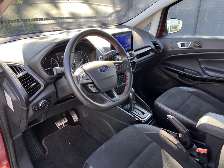 Vehicle Image 16