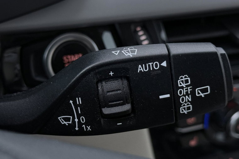 Vehicle Image 37