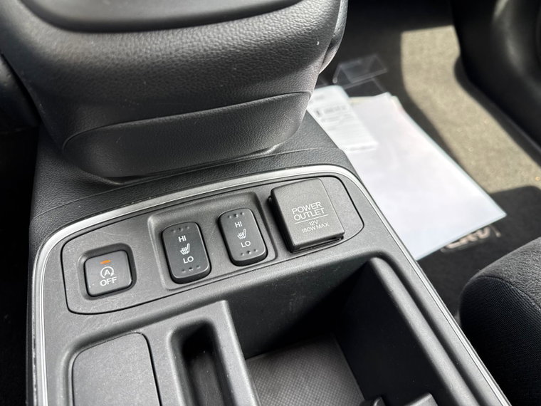 Vehicle Image 32
