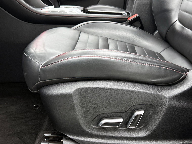 Vehicle Image 37