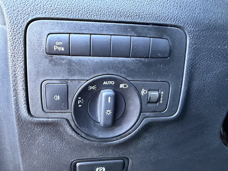 Vehicle Image 39