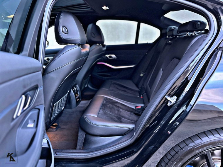 Vehicle Image 33