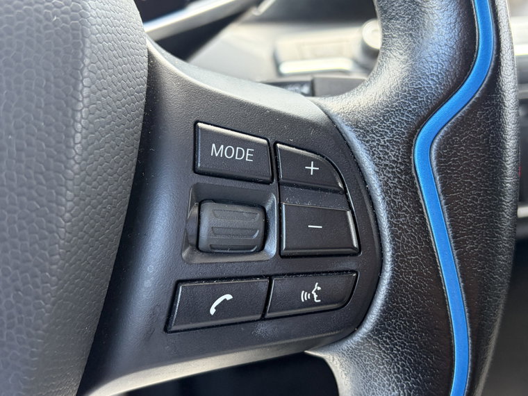 Vehicle Image 28