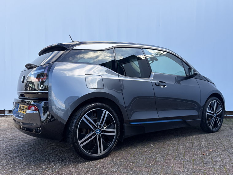 Vehicle Image 40