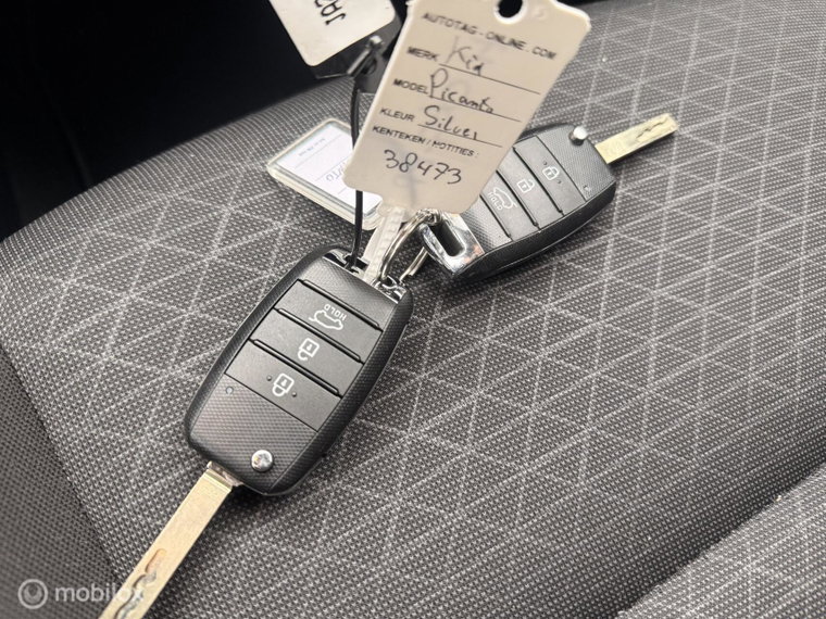 Vehicle Image 24