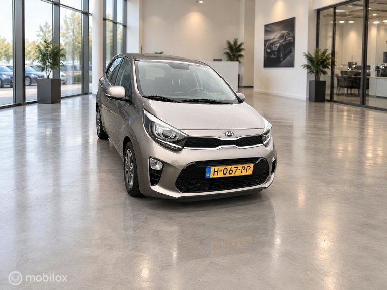 Vehicle Image 11