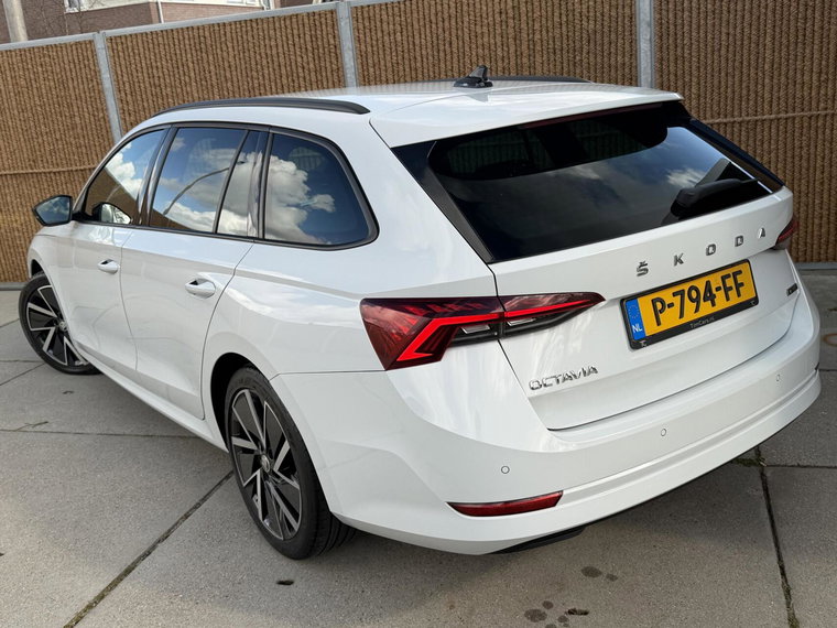 Vehicle Image 36