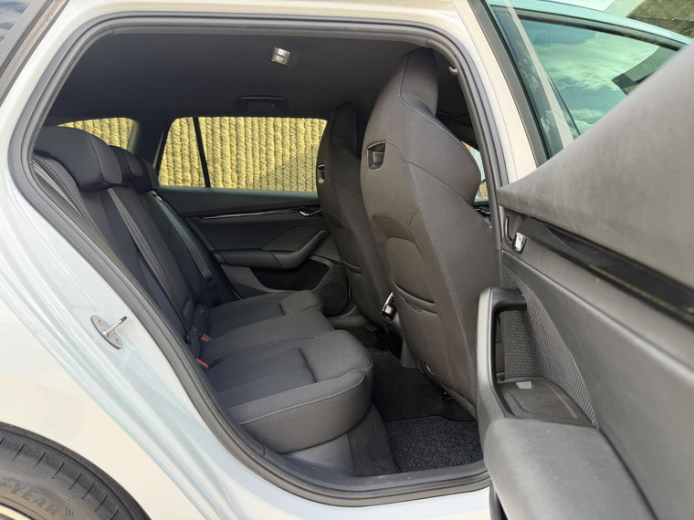 Vehicle Image 45