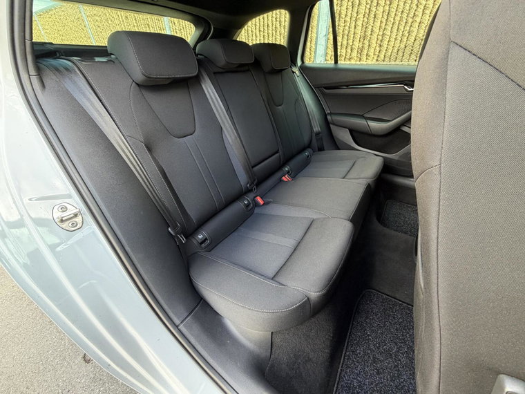 Vehicle Image 47