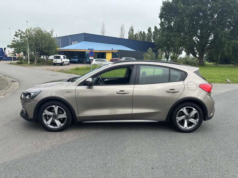 Vehicle Image 28