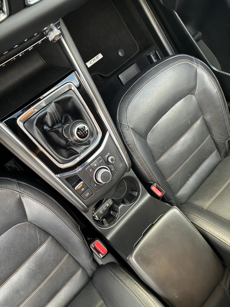 Vehicle Image 18
