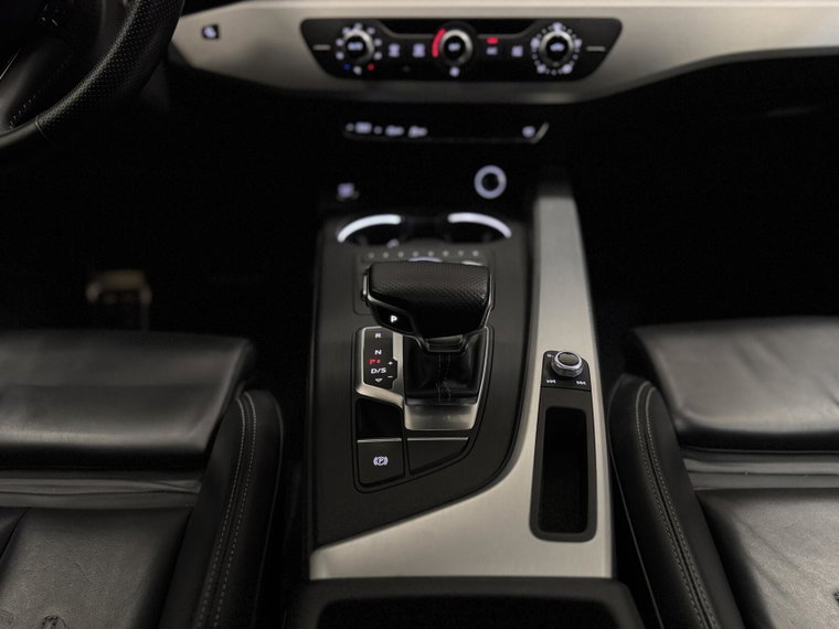 Vehicle Image 40