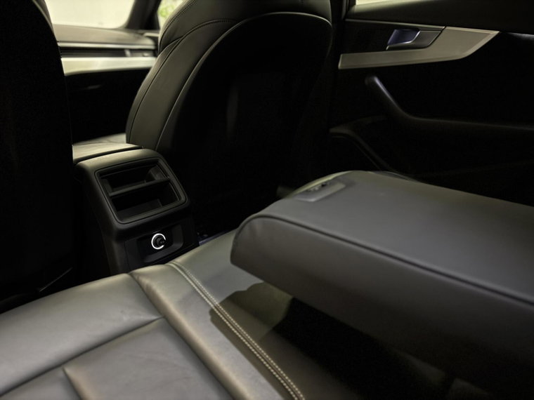 Vehicle Image 50