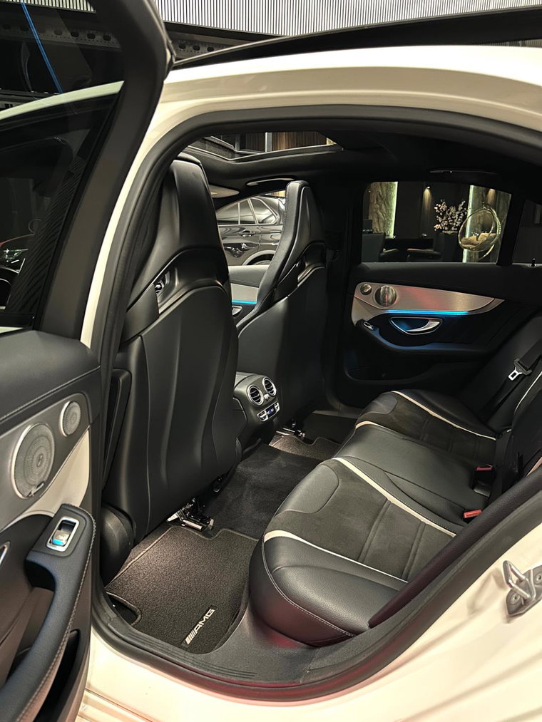 Vehicle Image 31