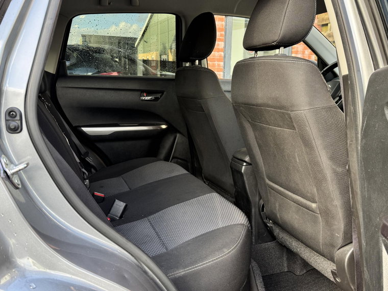 Vehicle Image 15