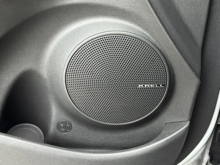 Vehicle Image 33