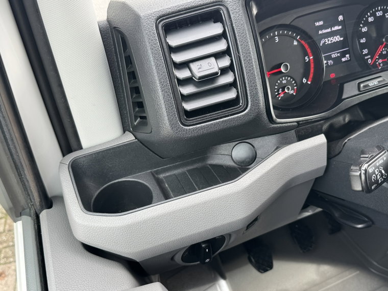 Vehicle Image 28