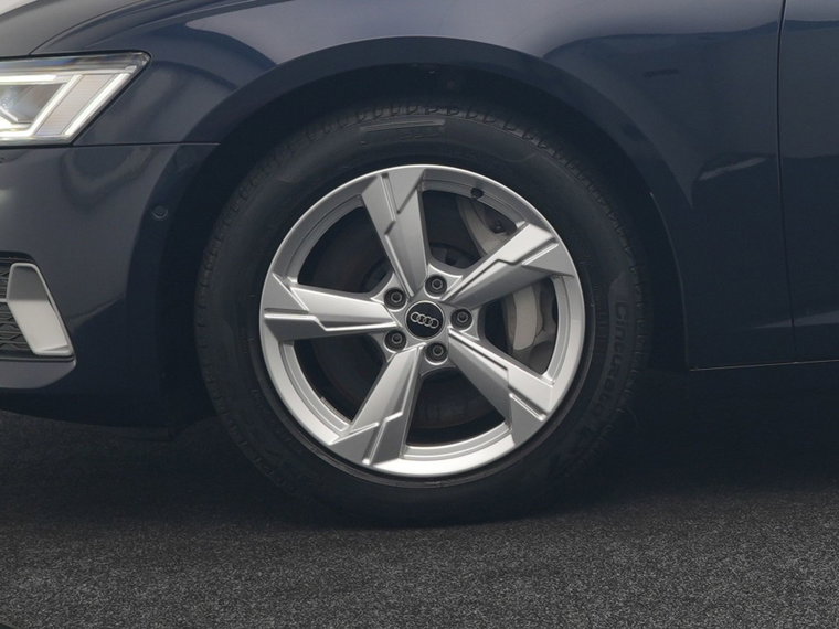 Vehicle Image 38