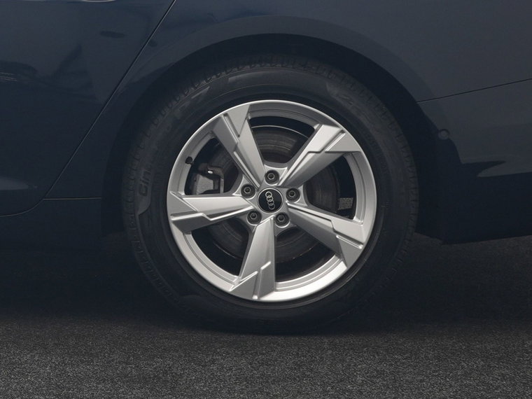 Vehicle Image 39