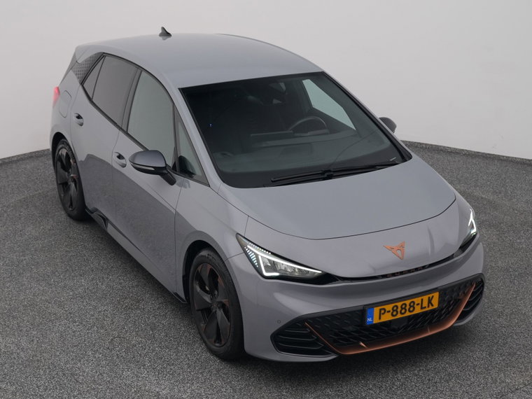 Vehicle Image 25