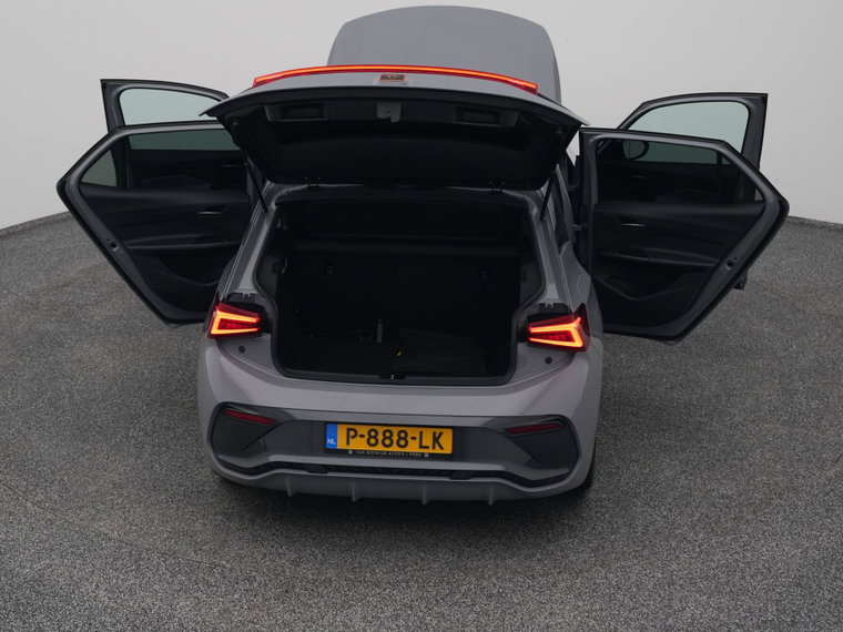 Vehicle Image 30