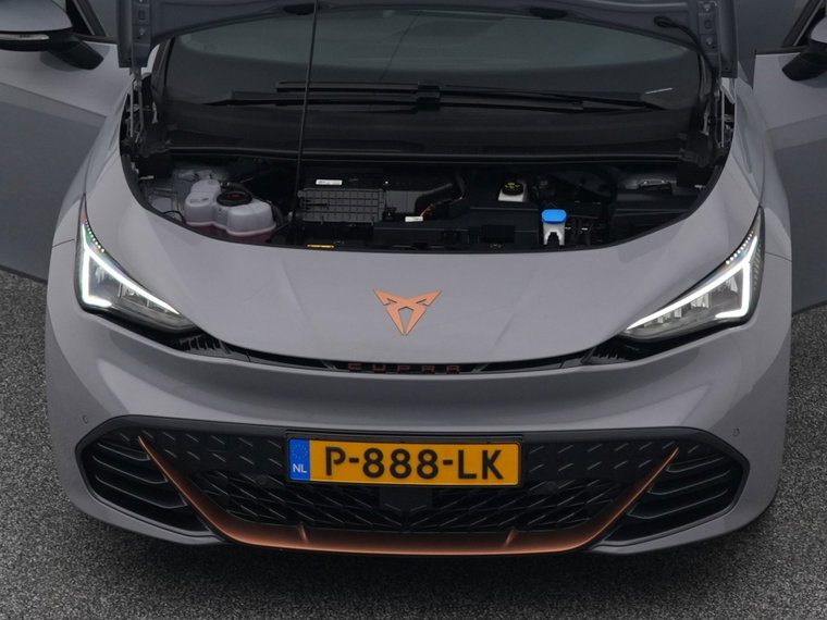 Vehicle Image 32
