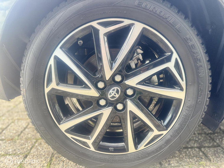 Vehicle Image 22